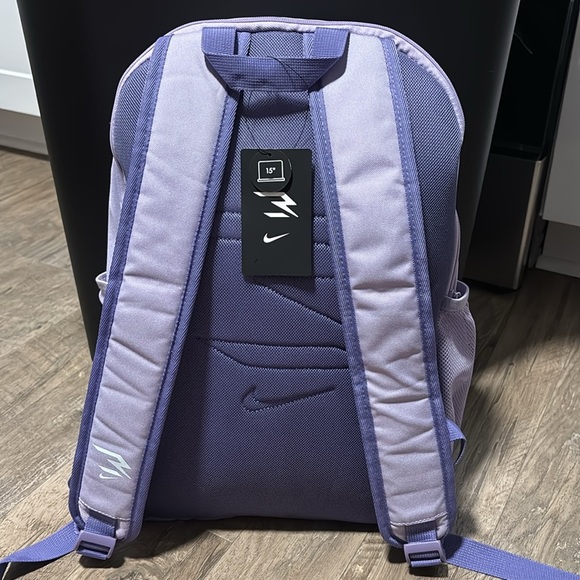 Nike Hydrangeas 3 Brand Backpack,3 zip compartment,padded laptop,bottle slots + - Picture 3 of 13